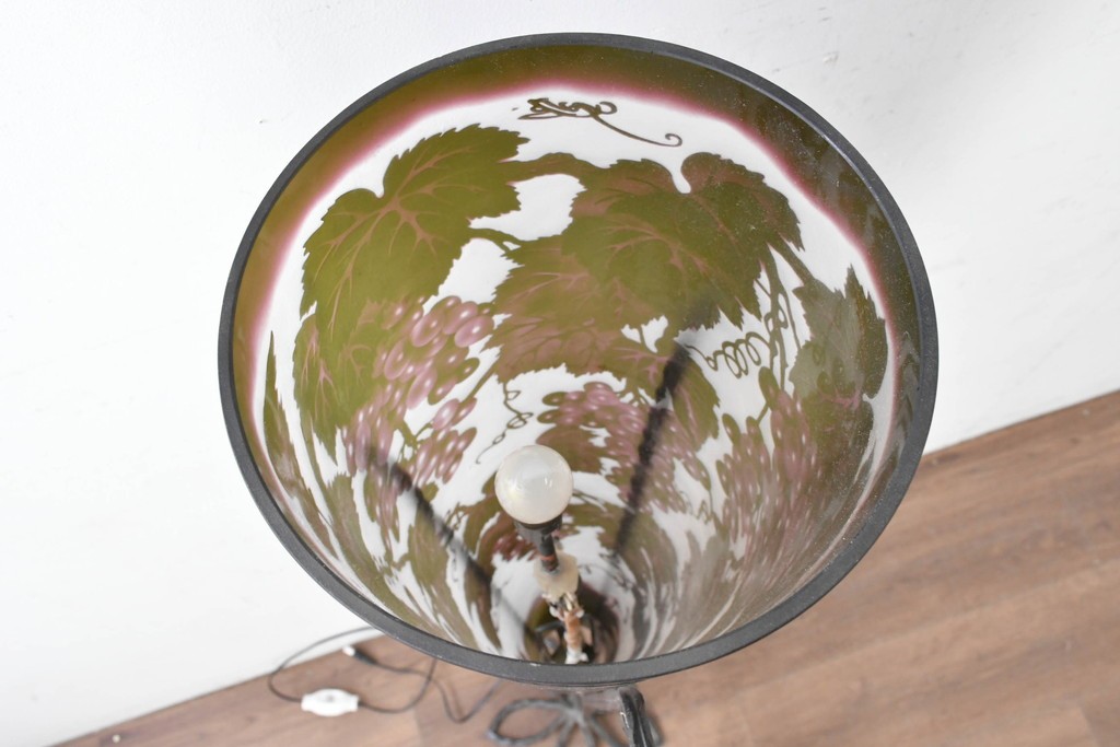 中古　エミール・ガレ風(Emile Galle)　ぶどう柄のフロアスタンド　(R-087373)