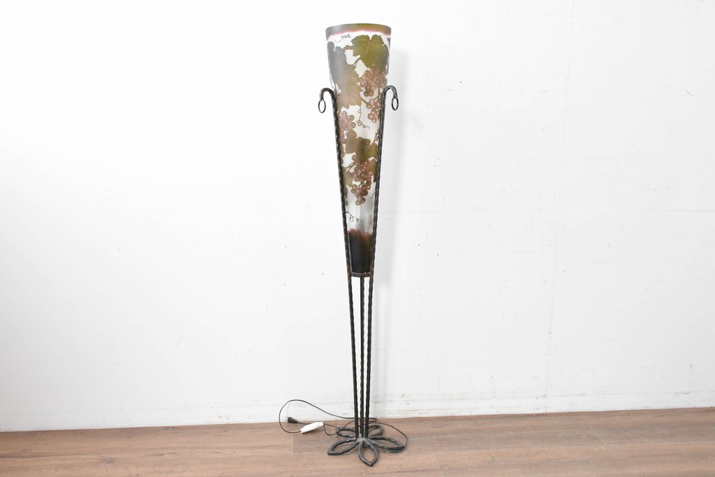 中古　エミール・ガレ風(Emile Galle)　ぶどう柄のフロアスタンド　(R-087373)
