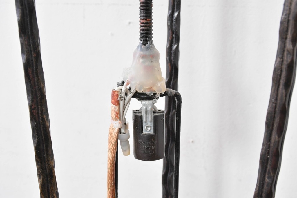 中古　エミール・ガレ風(Emile Galle)　ぶどう柄のフロアスタンド　(R-087373)