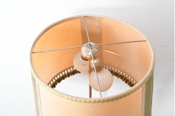 海外ヴィンテージ　真鍮ベースのフロアスタンド　(R-087374)