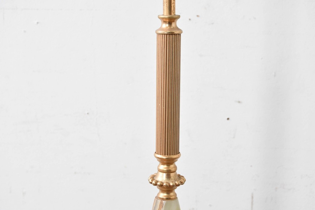 海外ヴィンテージ　真鍮ベースのフロアスタンド　(R-087374)