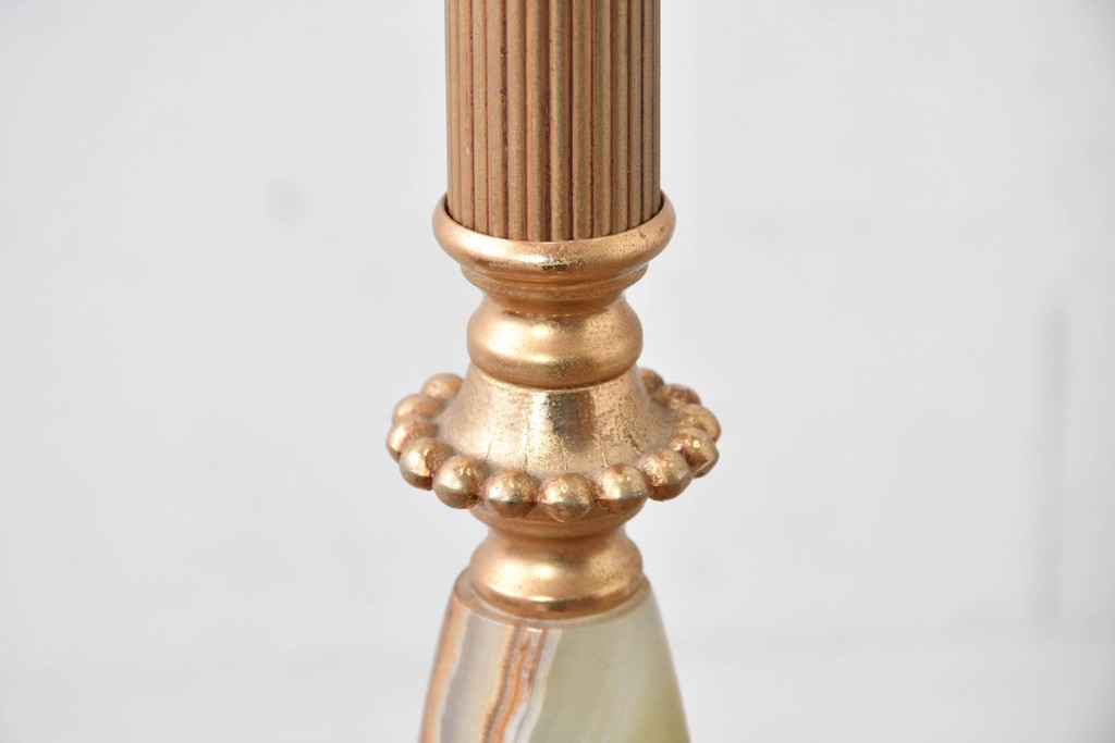 海外ヴィンテージ　真鍮ベースのフロアスタンド　(R-087374)