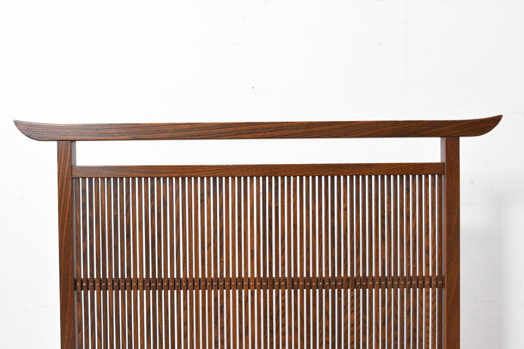 和製ヴィンテージ　高級品　総欅(ケヤキ)材　素材の良さが際立つ漆塗りの衝立て　(R-087375)