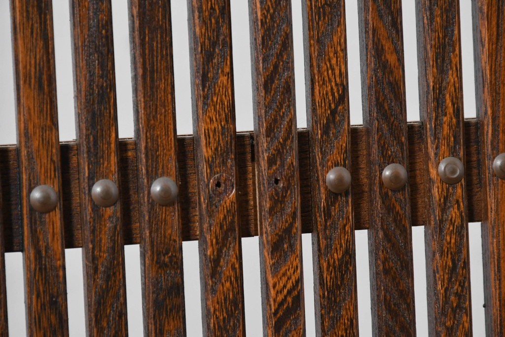 和製ヴィンテージ　高級品　総欅(ケヤキ)材　素材の良さが際立つ漆塗りの衝立て　(R-087375)