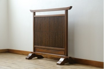 和製ヴィンテージ　高級品　総欅(ケヤキ)材　素材の良さが際立つ漆塗りの衝立て　(R-087375)