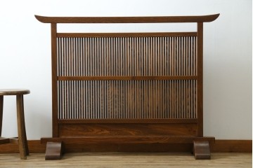 和製ヴィンテージ　高級品　総欅(ケヤキ)材　素材の良さが際立つ漆塗りの衝立て　(R-087375)
