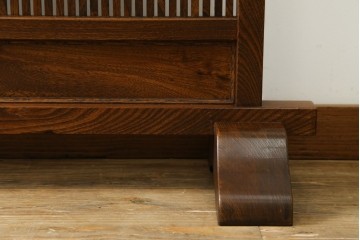 和製ヴィンテージ　高級品　総欅(ケヤキ)材　素材の良さが際立つ漆塗りの衝立て　(R-087375)