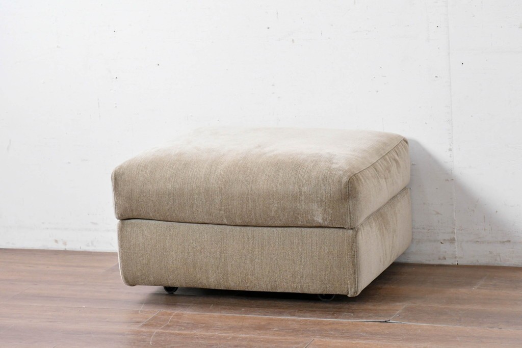 中古　arflex(アルフレックス)　GALE(ガーレ)　やわらかな座り心地が魅力のキャスター付きオットマン　定価約36万円　(R-087376)