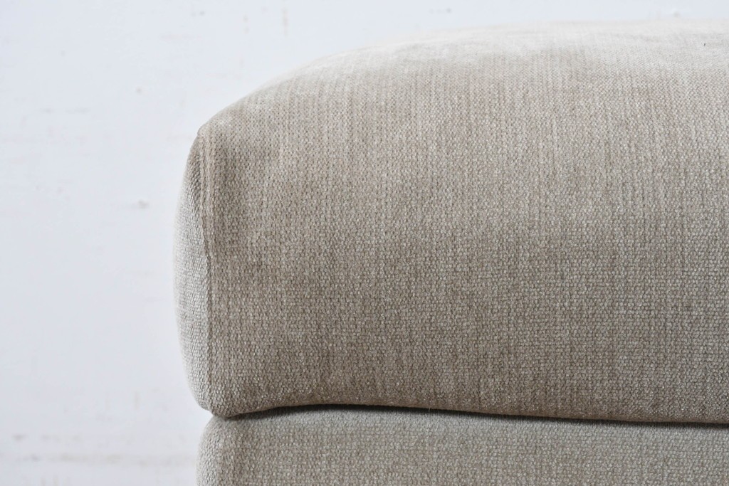 中古　arflex(アルフレックス)　GALE(ガーレ)　やわらかな座り心地が魅力のキャスター付きオットマン　定価約36万円　(R-087376)