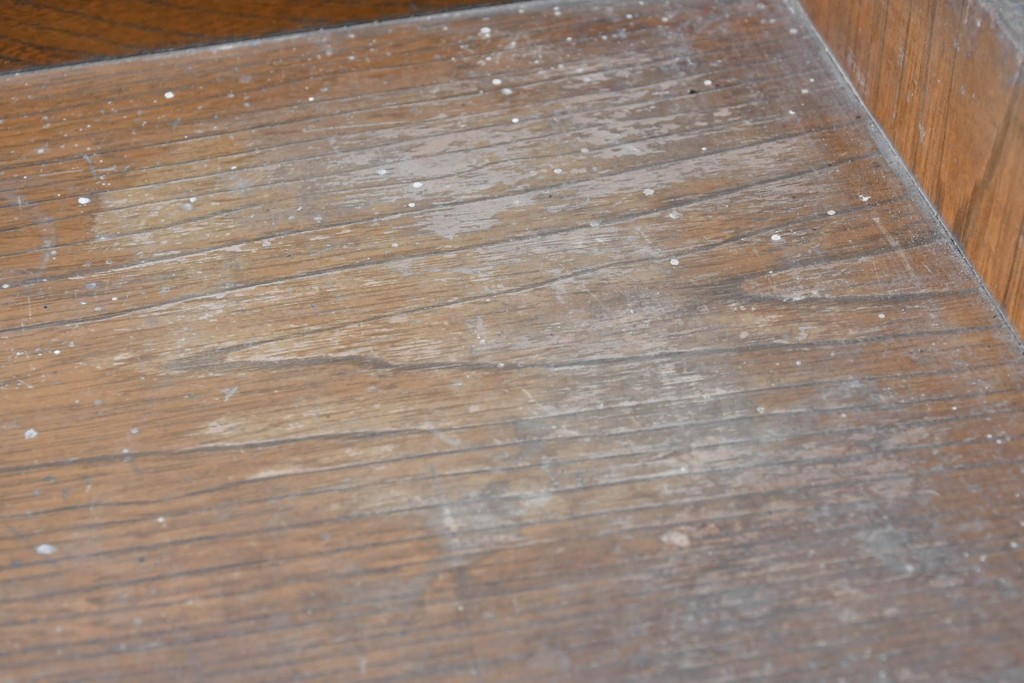 和製アンティーク　栓材　透かし彫りの意匠が目を惹くガラス扉の本箱　(R-087377)