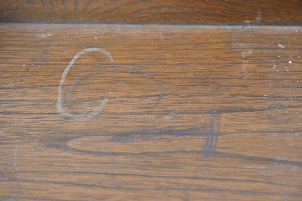 和製アンティーク　栓材　透かし彫りの意匠が目を惹くガラス扉の本箱　(R-087377)