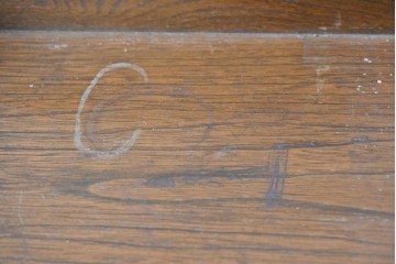 和製アンティーク　栓材　透かし彫りの意匠が目を惹くガラス扉の本箱　(R-087377)