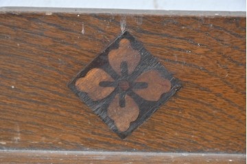 和製アンティーク　栓材　透かし彫りの意匠が目を惹くガラス扉の本箱　(R-087377)