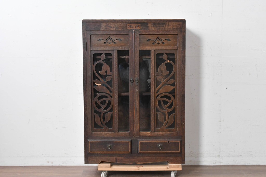 和製アンティーク　レトロな透かし彫り入り本箱　(R-087378)