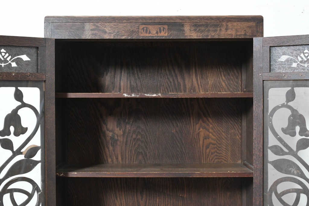 和製アンティーク　レトロな透かし彫り入り本箱　(R-087378)