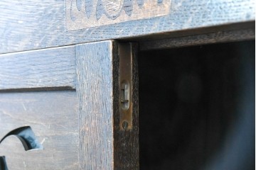 和製アンティーク　レトロな透かし彫り入り本箱　(R-087378)