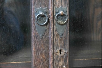 和製アンティーク　レトロな透かし彫り入り本箱　(R-087378)