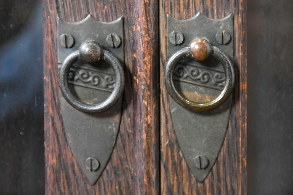 和製アンティーク　レトロな透かし彫り入り本箱　(R-087378)