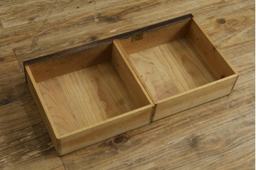和製アンティーク　レトロな透かし彫り入り本箱　(R-087378)
