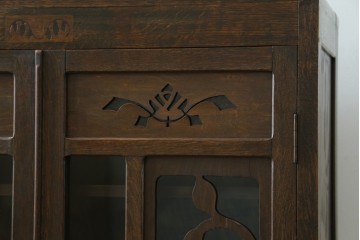 和製アンティーク　レトロな透かし彫り入り本箱　(R-087378)
