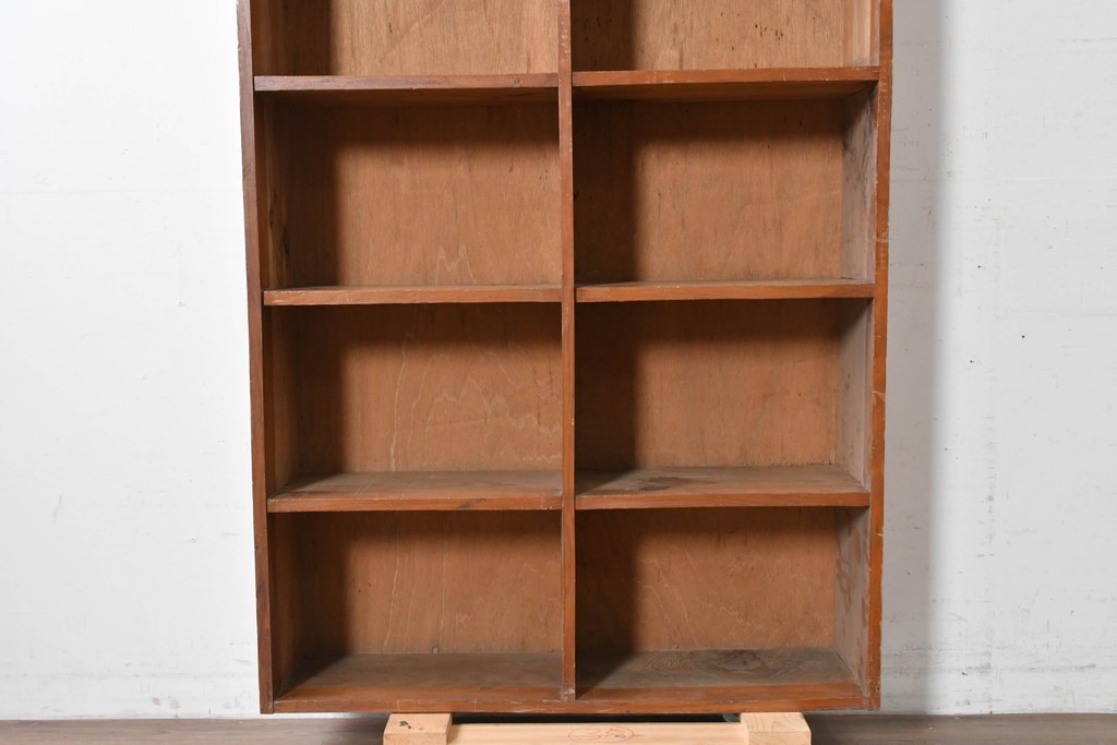 和製ヴィンテージ　素朴な木味が魅力のレトロな升目棚　(R-087381)