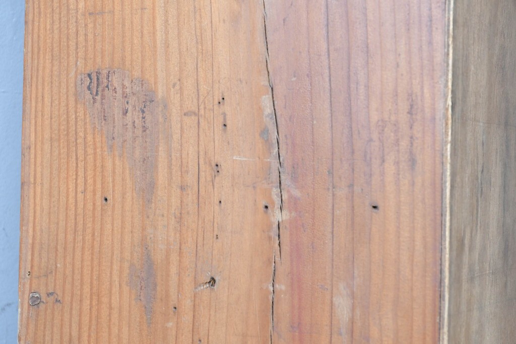 和製ヴィンテージ　素朴な木味が魅力のレトロな升目棚　(R-087381)