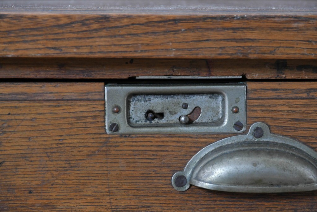 和製アンティーク　上手物!!　栓材　上置き棚付き　引き出し6杯のカウンターデスク　(R-087382)