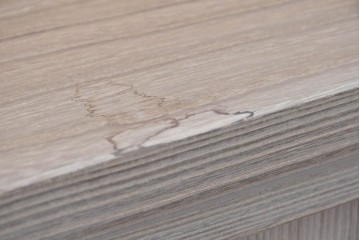 中古　高級品!!　桐箪笥(並厚)　蒔絵(松・梅の図)入り　衣装盆5杯の着物箪笥　(R-087383)