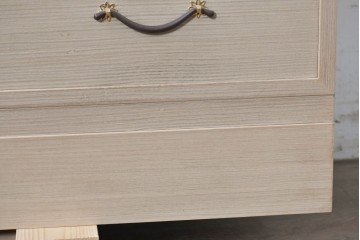 中古　高級品!!　桐箪笥(並厚)　蒔絵(松・梅の図)入り　衣装盆5杯の着物箪笥　(R-087383)