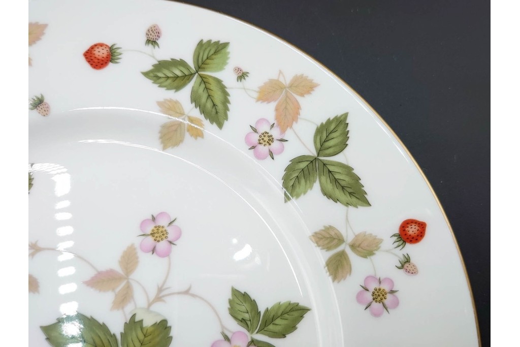 イギリス　WEDGWOOD(ウェッジウッド)　直径約18cm　ワイルドストロベリーシリーズのプレート6枚セット　(R-087384)
