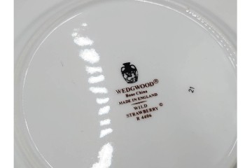 イギリス　WEDGWOOD(ウェッジウッド)　直径約18cm　ワイルドストロベリーシリーズのプレート6枚セット　(R-087384)
