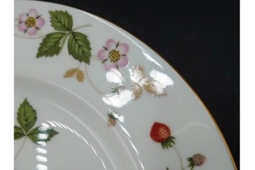 イギリス　WEDGWOOD(ウェッジウッド)　直径約18cm　ワイルドストロベリーシリーズのプレート6枚セット　(R-087384)