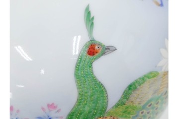 深川製磁　染錦　高さ約32cm　木蓮孔雀が印象的な花瓶　(R-087387)