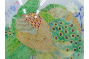 深川製磁　染錦　高さ約32cm　木蓮孔雀が印象的な花瓶　(R-087387)