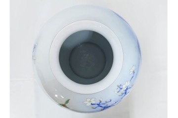 深川製磁　染錦　高さ約32cm　木蓮孔雀が印象的な花瓶　(R-087387)