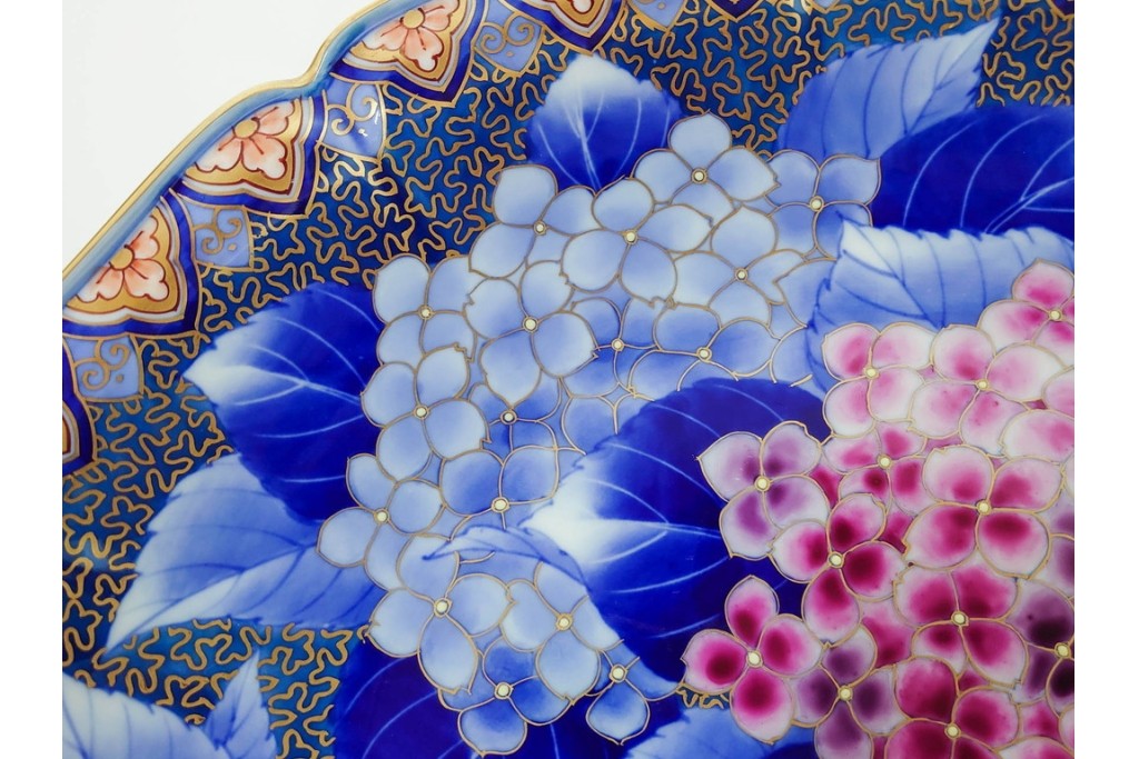 深川製磁　陶彩作　染錦　紫陽花金ミルの飾鉢　共箱付き　(R-087388)