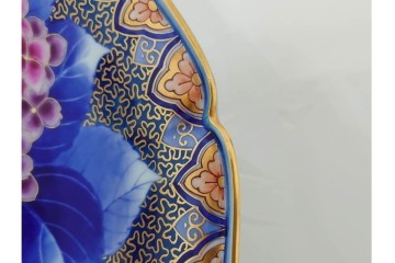 深川製磁　陶彩作　染錦　紫陽花金ミルの飾鉢　共箱付き　(R-087388)