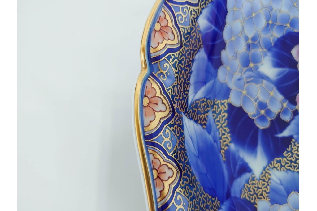 深川製磁　陶彩作　染錦　紫陽花金ミルの飾鉢　共箱付き　(R-087388)