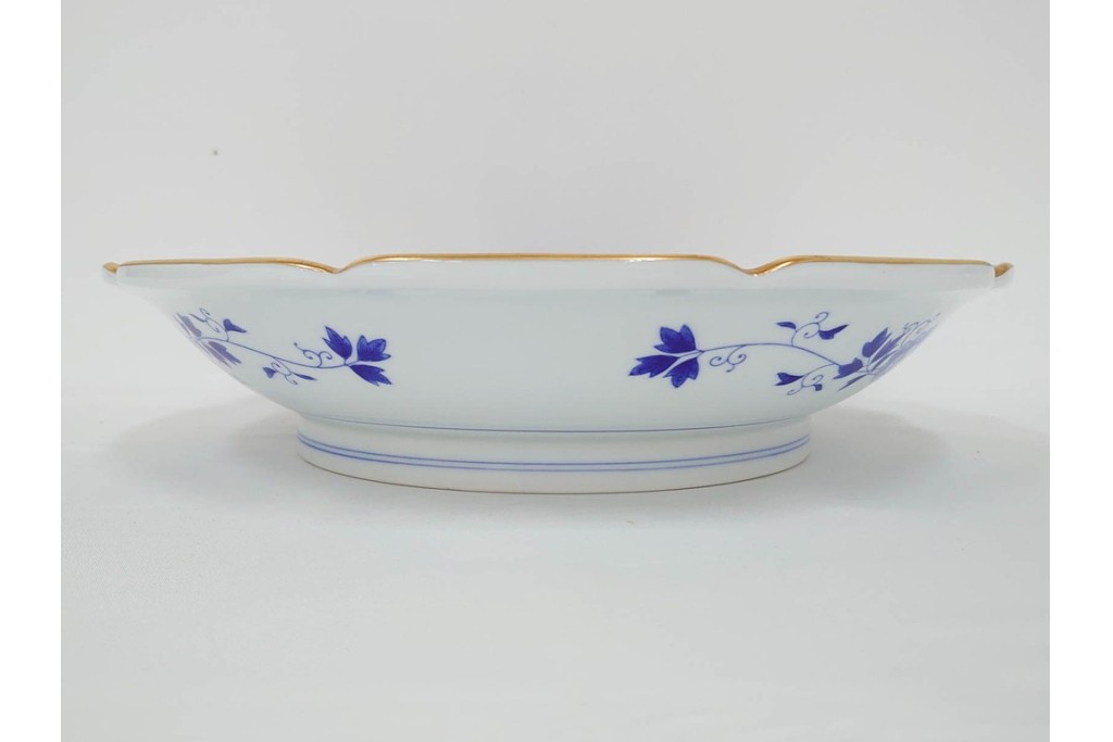 深川製磁　陶彩作　染錦　上品な菖蒲金ミルの飾鉢　共箱付き　(R-087389)