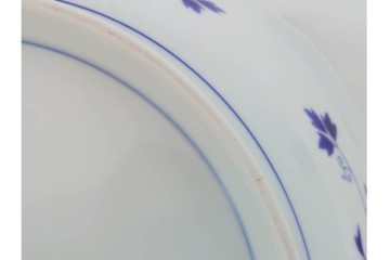 深川製磁　陶彩作　染錦　上品な菖蒲金ミルの飾鉢　共箱付き　(R-087389)