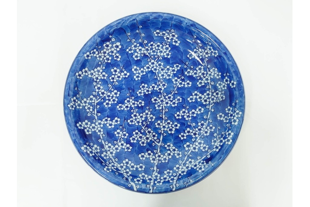 源右衛門窯　有田焼　染付枝梅文の大皿　共箱付き　(R-087391)