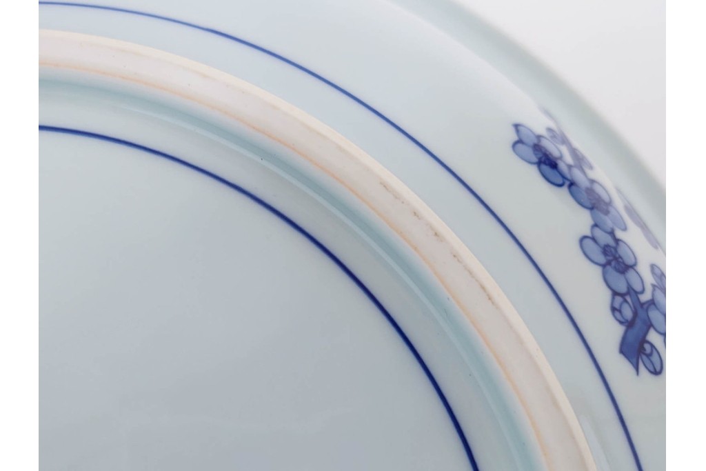 源右衛門窯　有田焼　染付枝梅文の大皿　共箱付き　(R-087391)