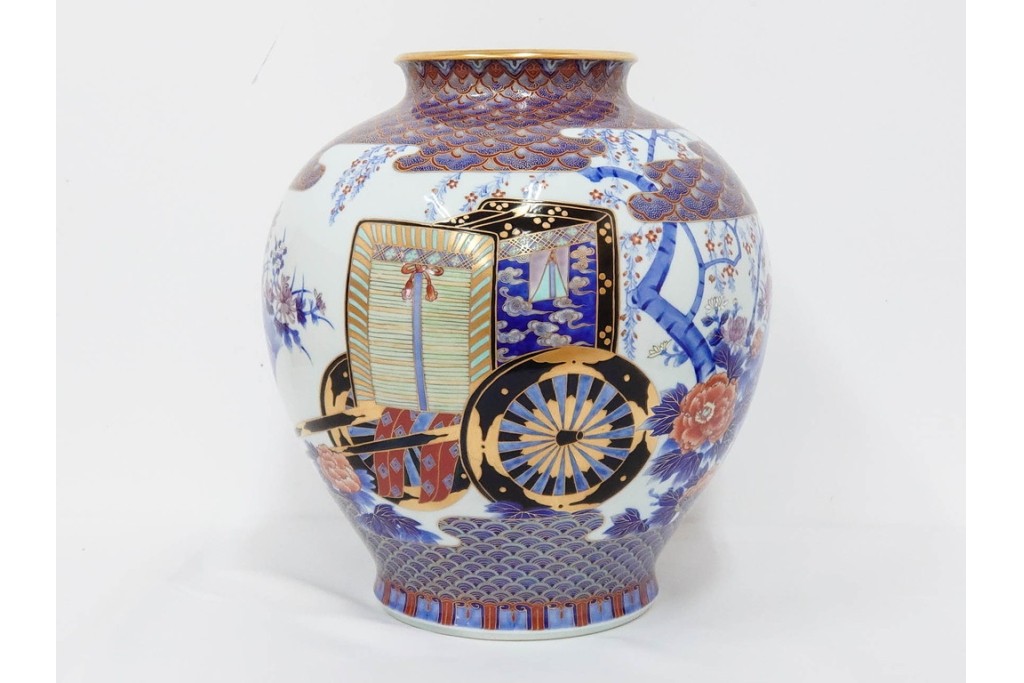 深川製磁　有田焼　染錦　高さ約37cm　華やかな御所車絵の花瓶　共箱付き　(R-087392)