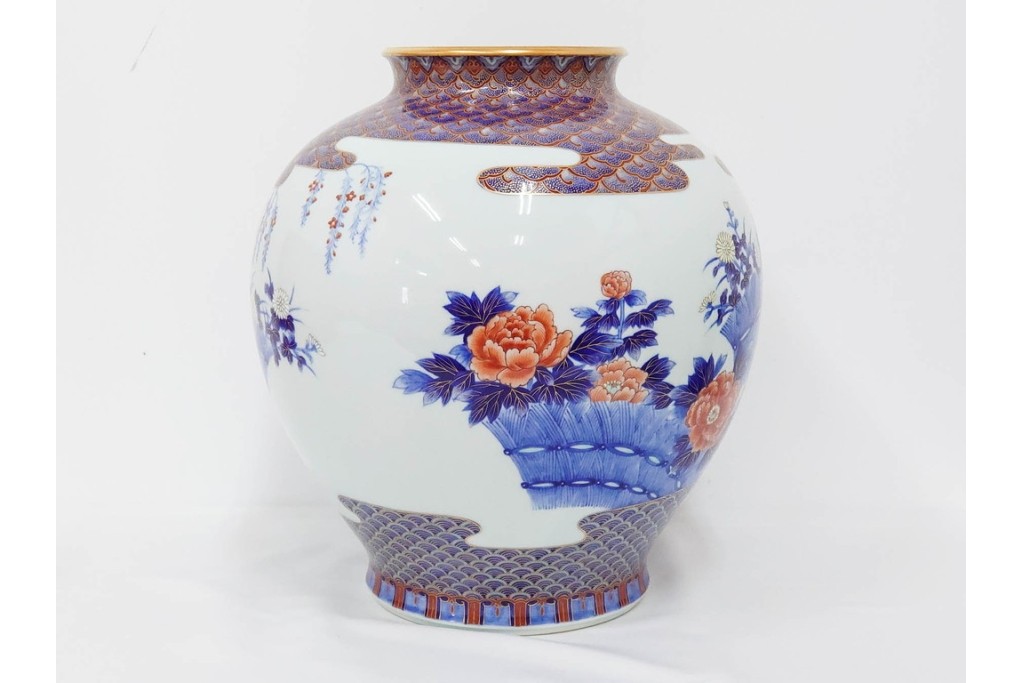 深川製磁　有田焼　染錦　高さ約37cm　華やかな御所車絵の花瓶　共箱付き　(R-087392)