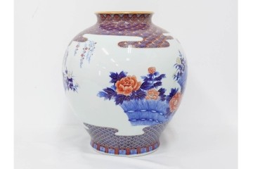 深川製磁　有田焼　染錦　高さ約37cm　華やかな御所車絵の花瓶　共箱付き　(R-087392)