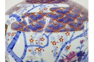 深川製磁　有田焼　染錦　高さ約37cm　華やかな御所車絵の花瓶　共箱付き　(R-087392)