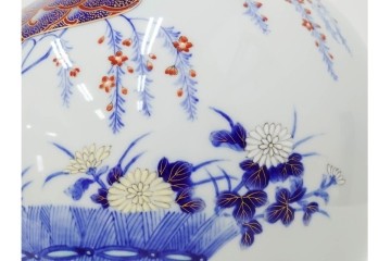 深川製磁　有田焼　染錦　高さ約37cm　華やかな御所車絵の花瓶　共箱付き　(R-087392)