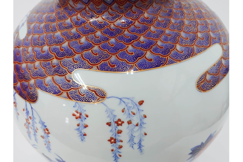 深川製磁　有田焼　染錦　高さ約37cm　華やかな御所車絵の花瓶　共箱付き　(R-087392)