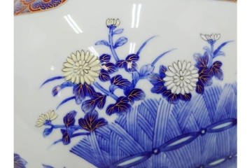 深川製磁　有田焼　染錦　高さ約37cm　華やかな御所車絵の花瓶　共箱付き　(R-087392)
