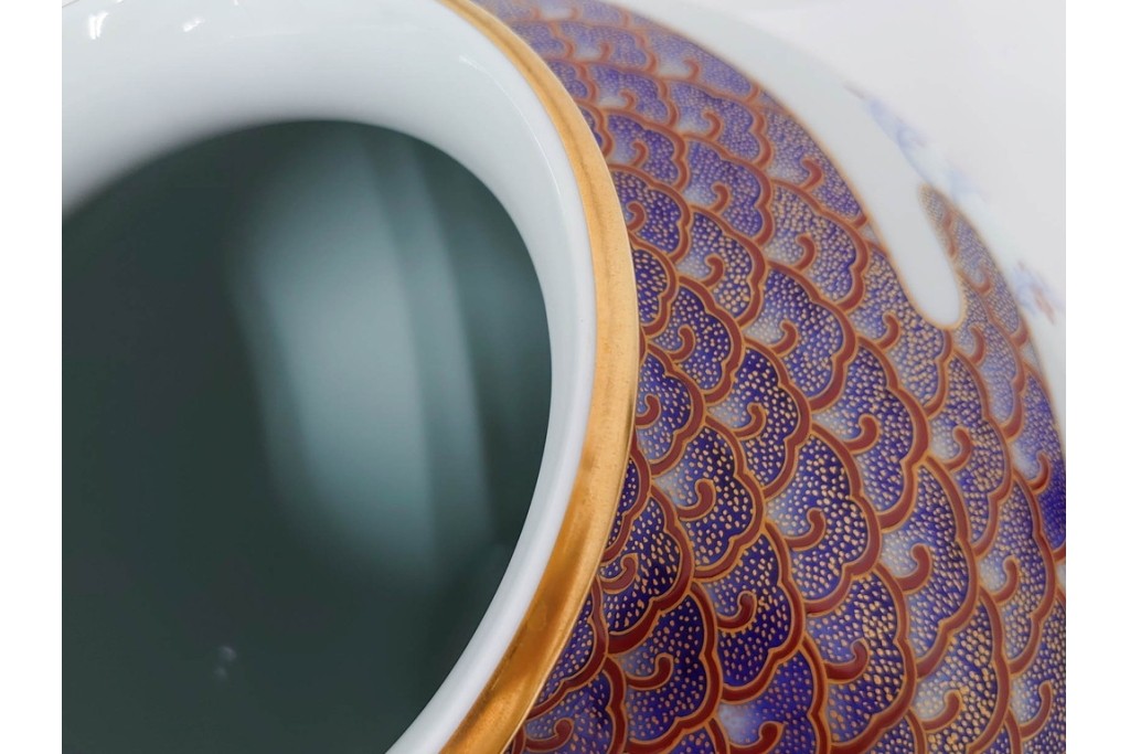 深川製磁　有田焼　染錦　高さ約37cm　華やかな御所車絵の花瓶　共箱付き　(R-087392)